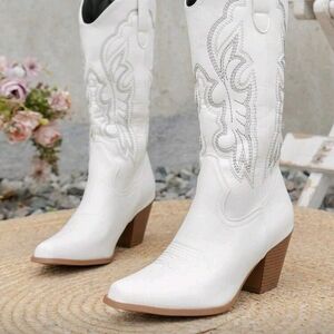 SHEIN White Western Heeled Boots